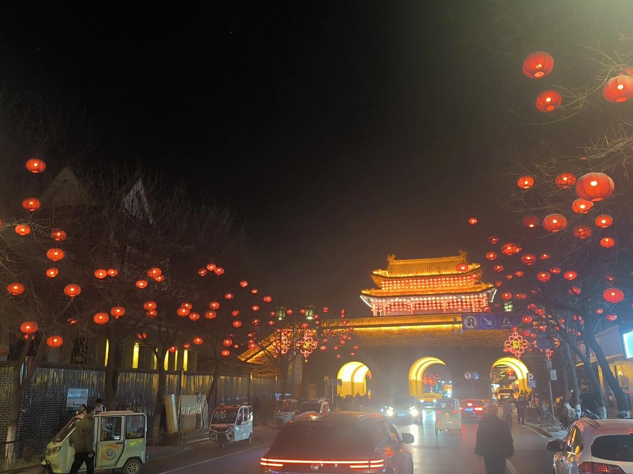 曲阜，这座千年圣城，一提起来那必然是想到孔子。它是儒家文化的发祥地，每一寸土地都