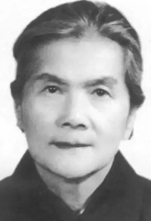 她曾是中华苏维埃权力核心的唯一女性，却在1955年以莫须有的罪名被捕入狱25年，