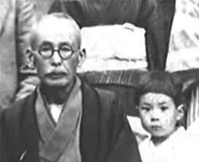1945年，川岛芳子落入了军统的手里，但不管军统的人怎么折磨她，她都面不改色。直