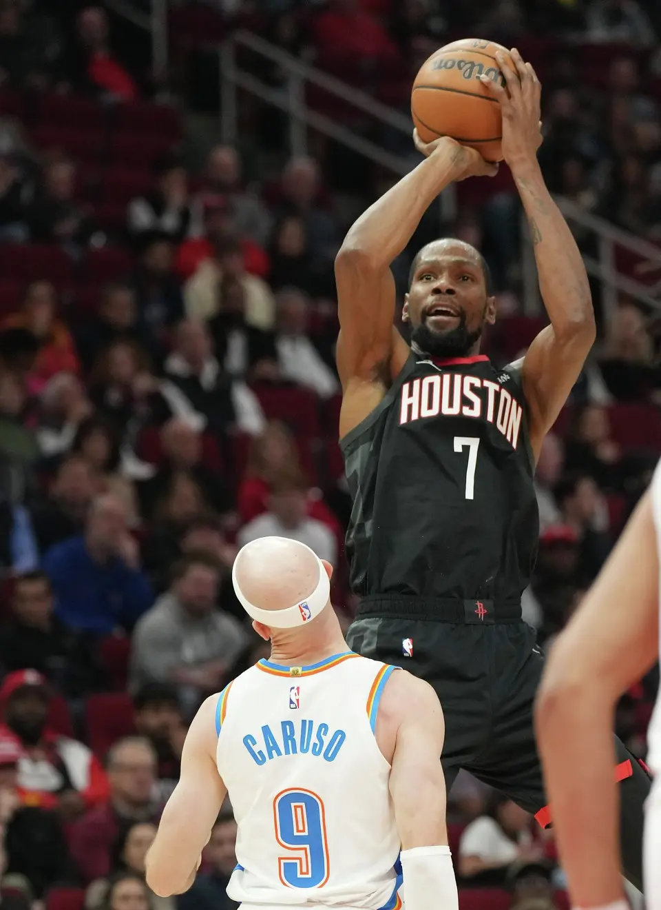 杜兰特赛后采访谈到投篮命中率：我们的投篮命中率只有33%，如果明天背靠背打森林狼