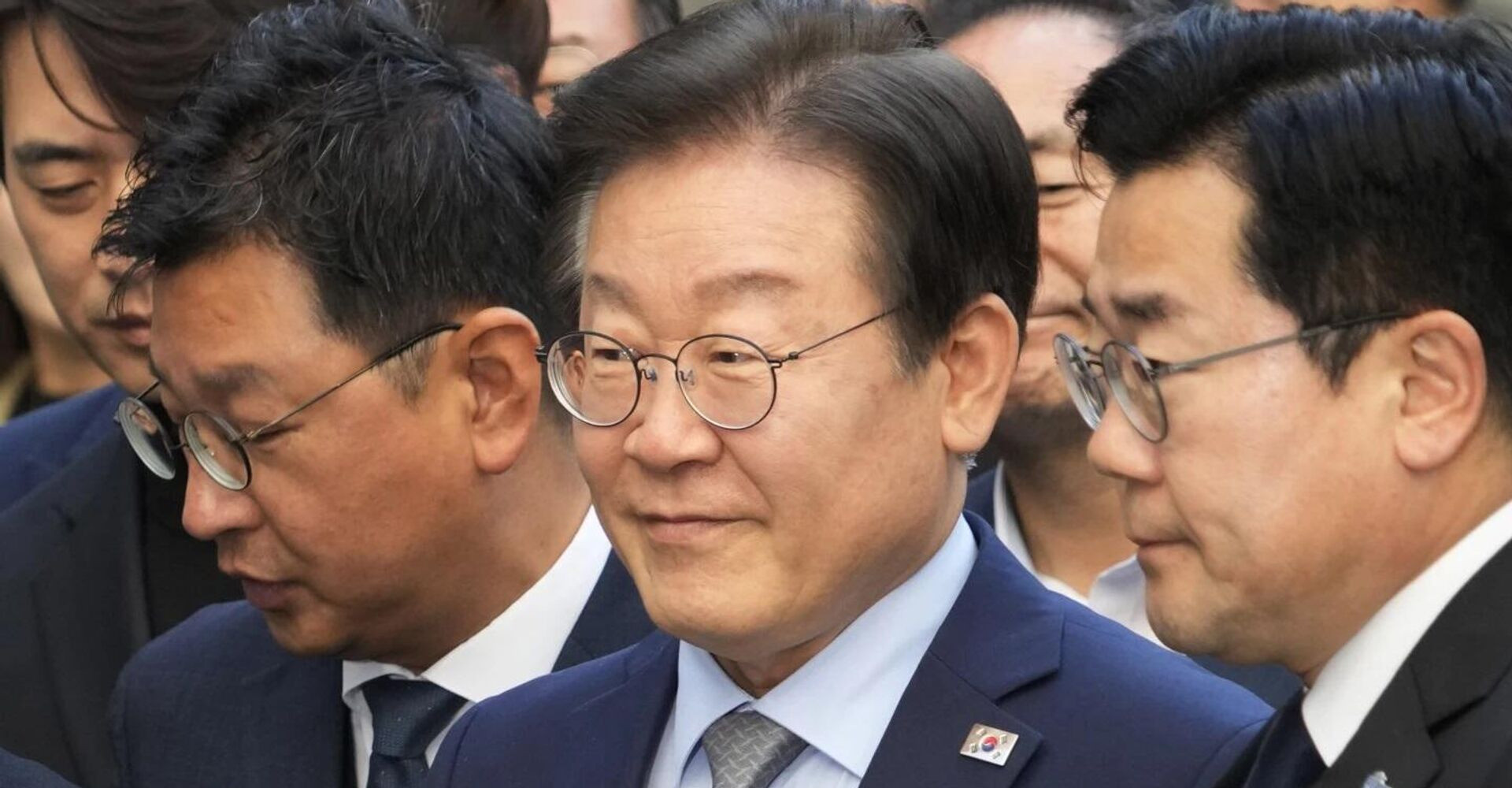 韩国大选，我们别再瞎操心了---