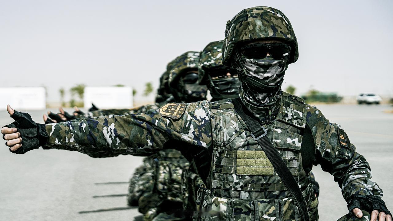 帅，超级帅，武警特战好图武警尖兵，人机协同中国军号出好图