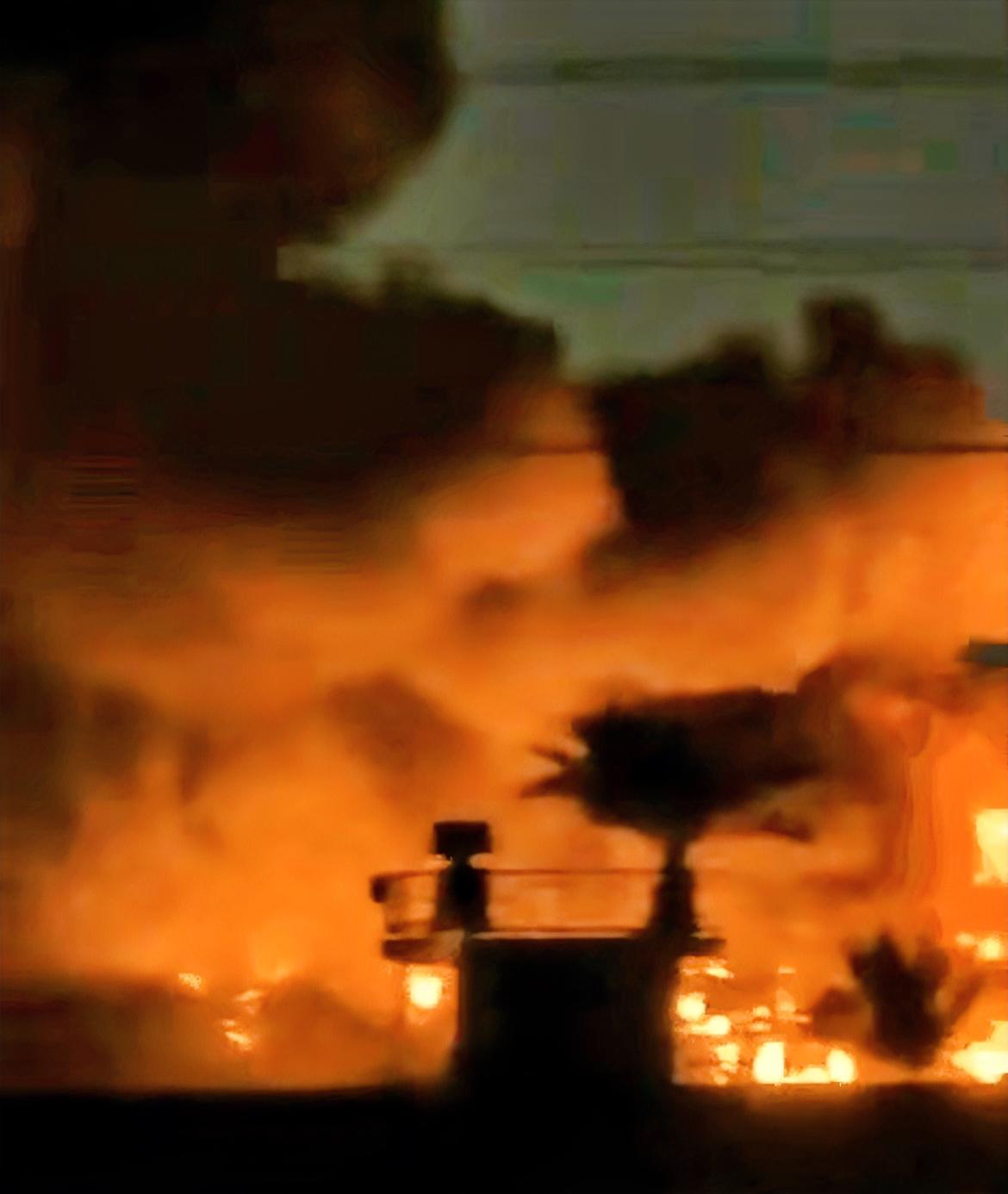 这回老美可是真的被打蒙圈了，连还手都没地儿找人去！3月21号大半夜，巴格达机