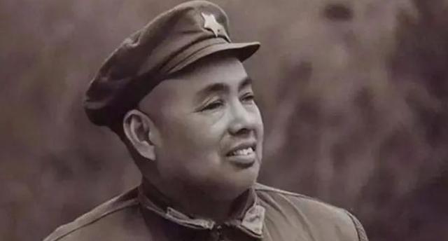 1947年胶东保卫战的范家集战斗后，华野东线兵团司令部内气氛凝重。司令员许世友因