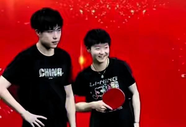 不要一厢情愿的磕了！不管怎样骂他演戏，骂他假、骂他渣男，曾经的他，生怕别
