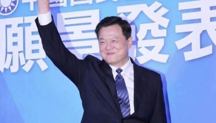 两岸网民都知道，在宝岛“统派”人物中，声浪最高，声誉最好，身价最高的人无非就是洪