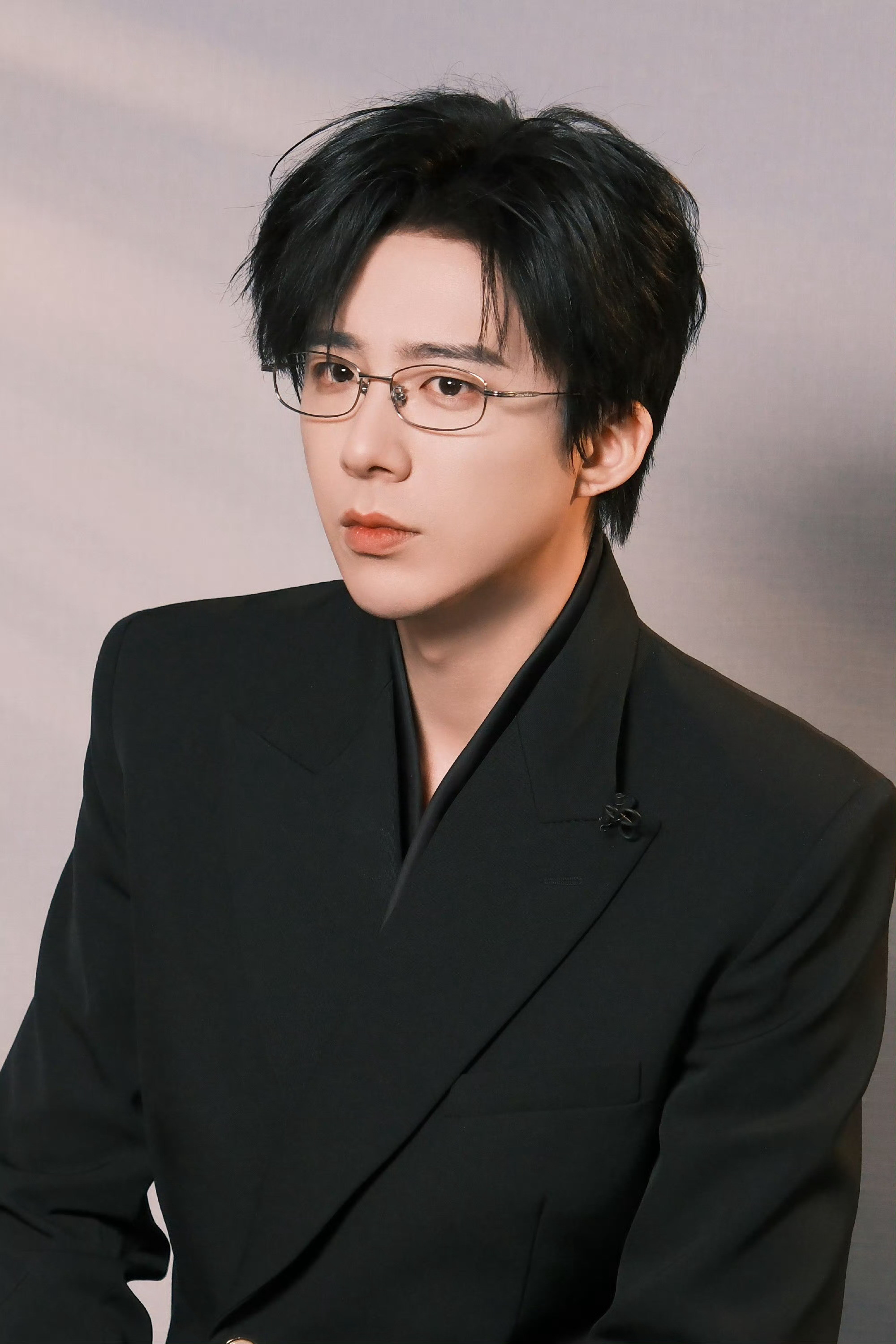 刘宇宁vs杨紫这鬼词条，别的不知道，感觉以前拿刘宇宁热饼的项目都扑了！（给看过本