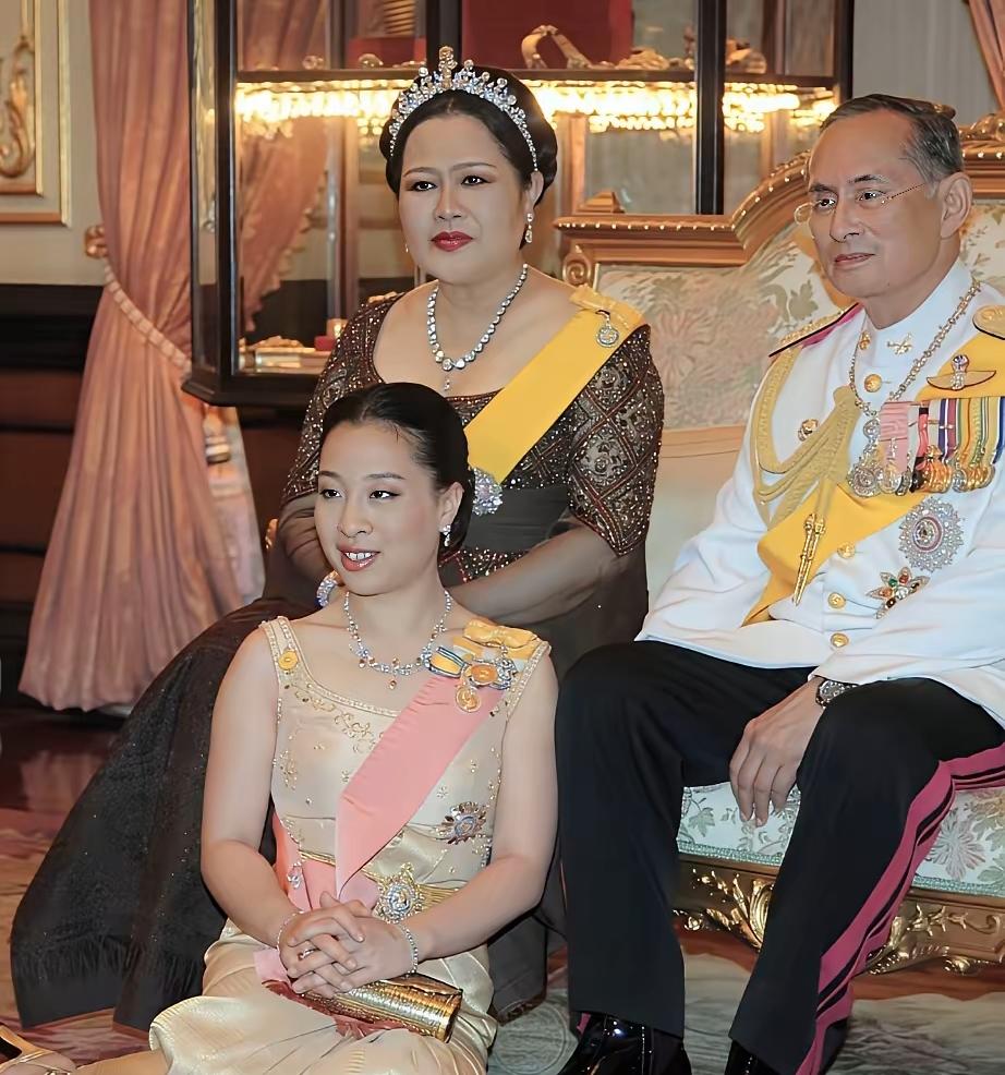 如若帕公主还在，弟弟提帮功王子，会有机会吗？不一定有！如果这位王子，真的扶不