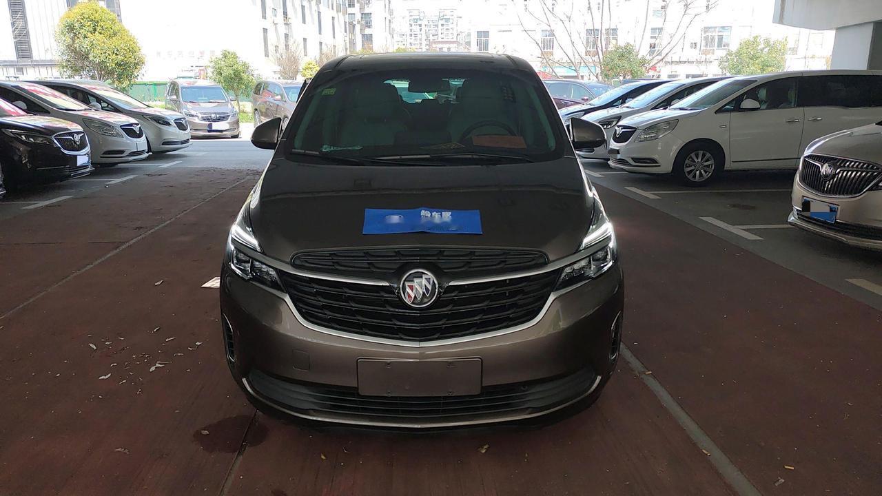 曾经MPV界的标杆，别克GL9如今大势已去！前两天验了一台别克GL8，2021
