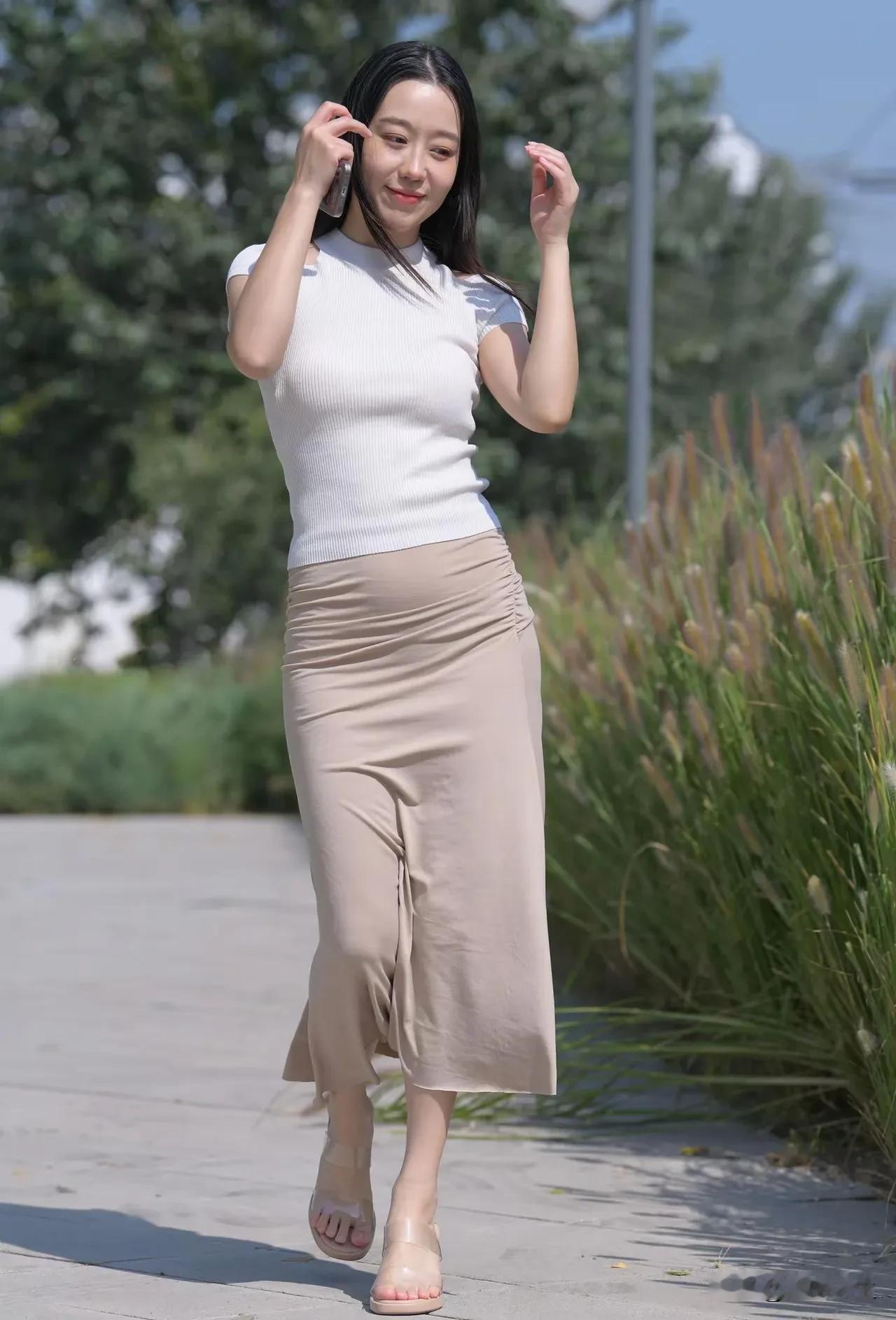 西园寺的猫留园的碑文