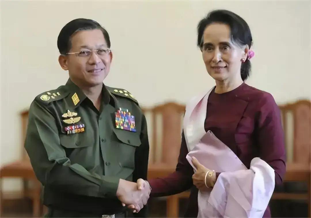 缅军今年最大的战绩是让三兄弟联盟名存失亡。以威逼利诱的方式与果敢同盟军签定了临时