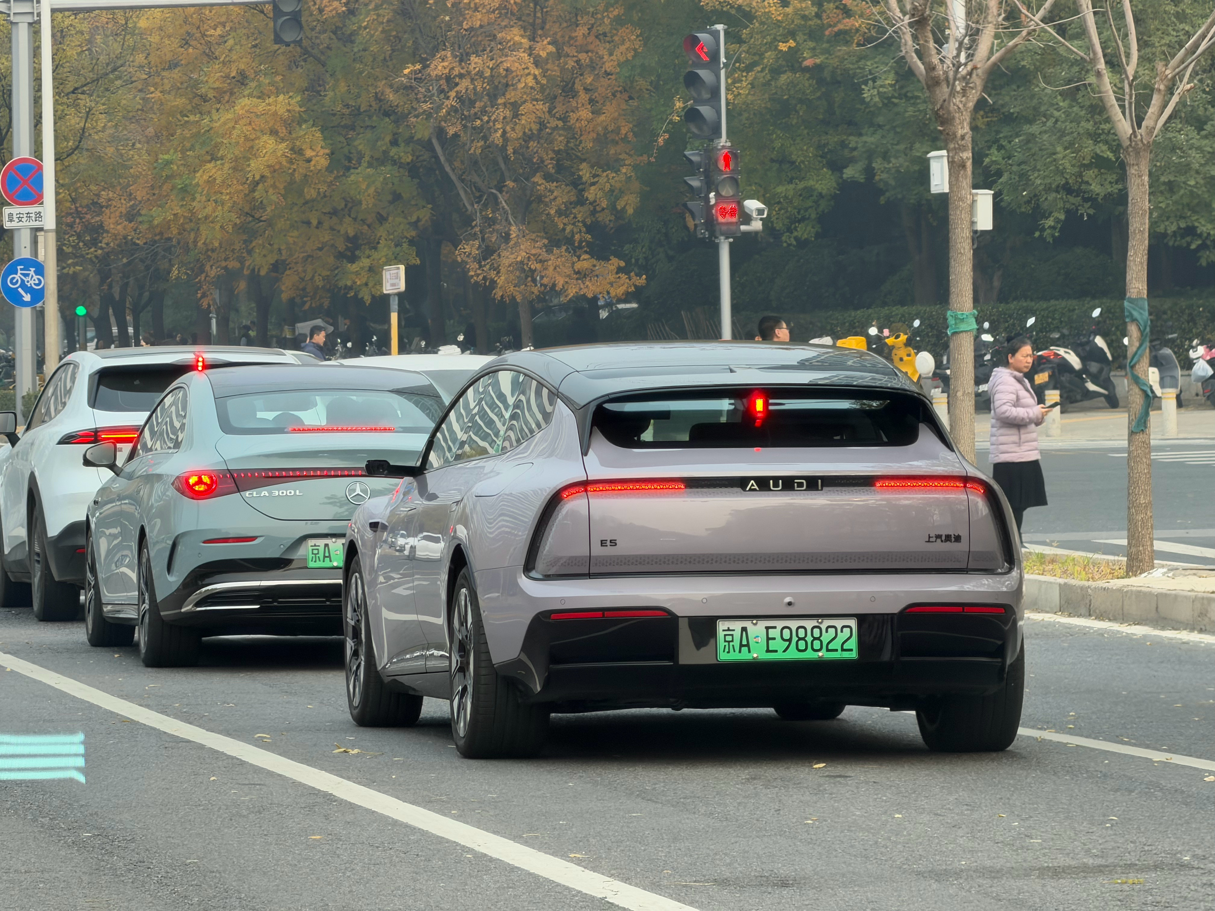 两位“新兵蛋子”[doge]奥迪和奔驰在纯电领域带来的最新款的年轻化车型，C