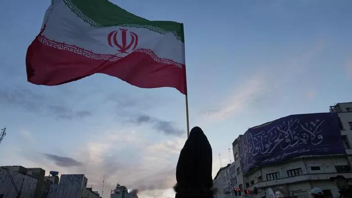 据媒体报道，一名消息人士在接受伊朗塔斯尼姆通讯社时的声明：1.如果以色列违反