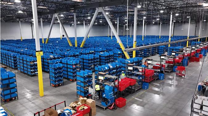 刚刷到个大消息——菜鸟最近正式在美国和墨西哥之间，推出了G2G跨境物流服务。最炸