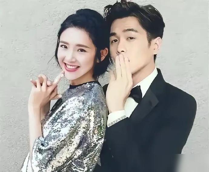 娱乐圈最残酷的真相，是女明星那张价值连城的脸，被产后激素瞬间“熔断”。唐艺昕