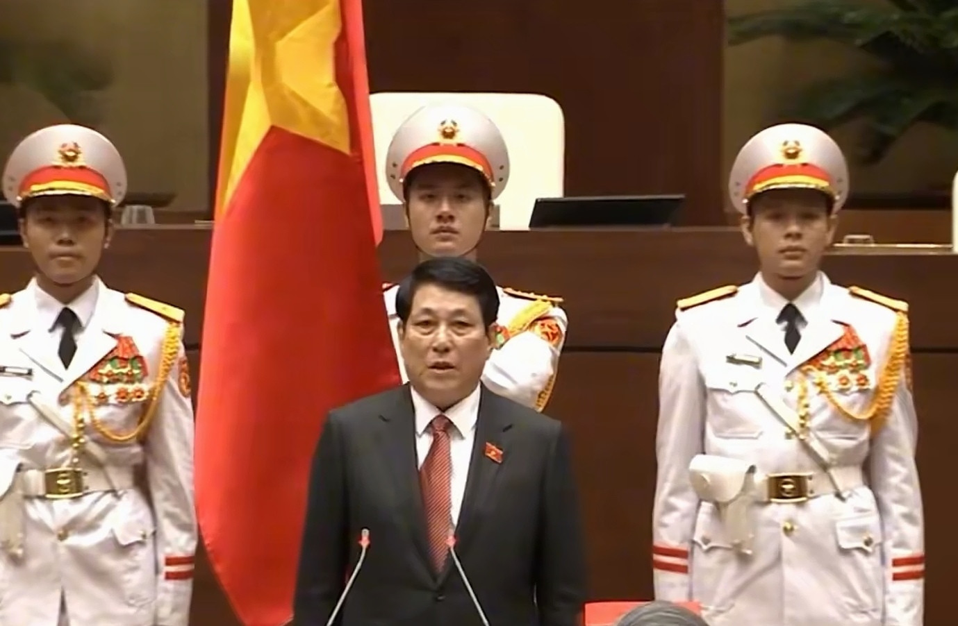 这两个邻国的表现，这次必须表扬！原以为参加上合会议的各国首脑，基本就是参加9•3阅兵活动的人选，没想