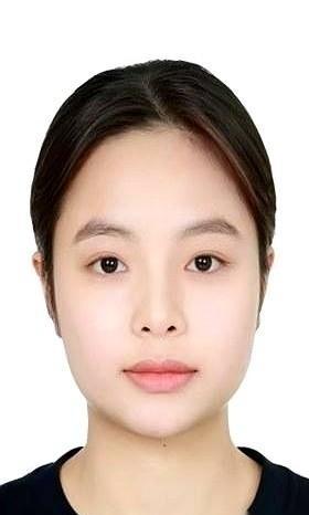 一个叫裴垂林的越南女孩，在云南大学读硕士。她干了一件让不少越南网友“刷新三观“