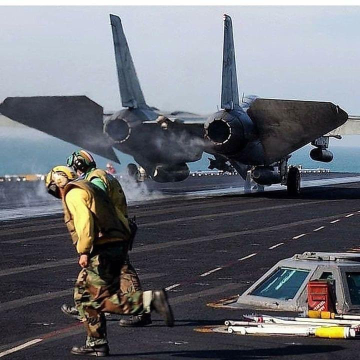 猫宁。F-14大猫出击瞬间​​​