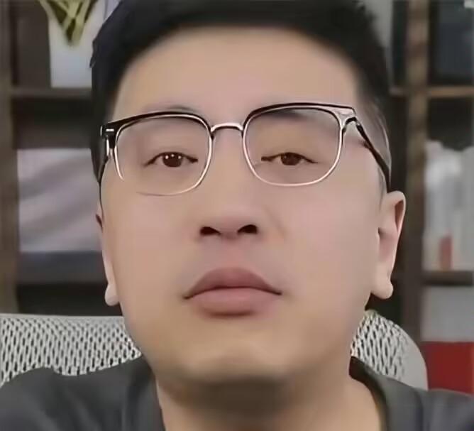 好奇查了下张雪峰的出身！不查不知道，一查才知道，张雪峰根本不是资源咖，他就是一个