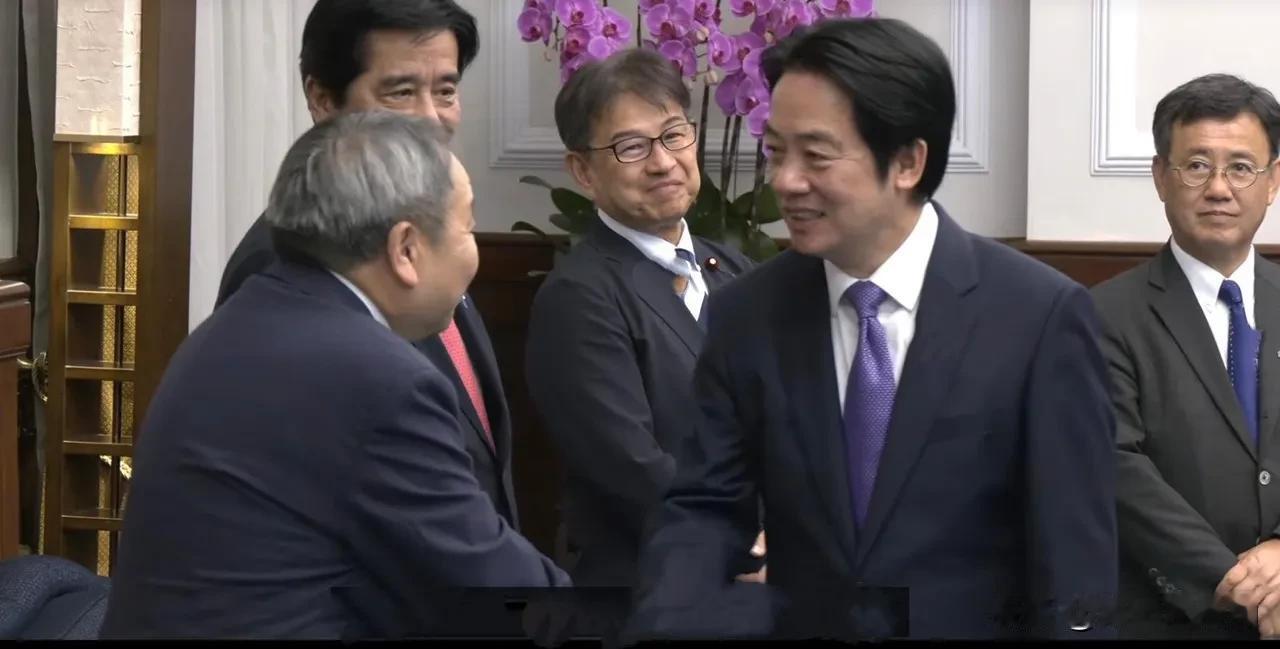 日本参议员、汉奸石平今天（9月9日）发文说：“昨天，我们跨党派议员团一抵达台湾，