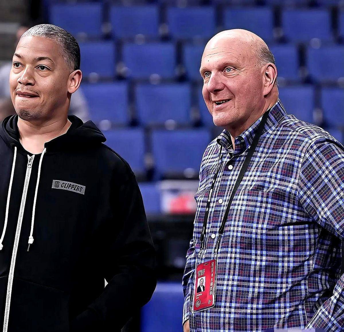 说句大实话。赛季初哈登刚来时，我以为快船真要起飞了。结果呢？反而垮了。啥