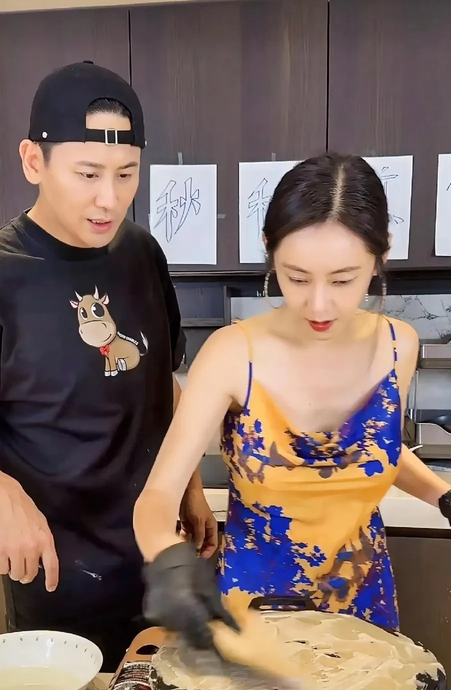 秋瓷炫，大概率是于晓光这一生能娶到的天花板级别女明星了。秋瓷炫美丽大方，