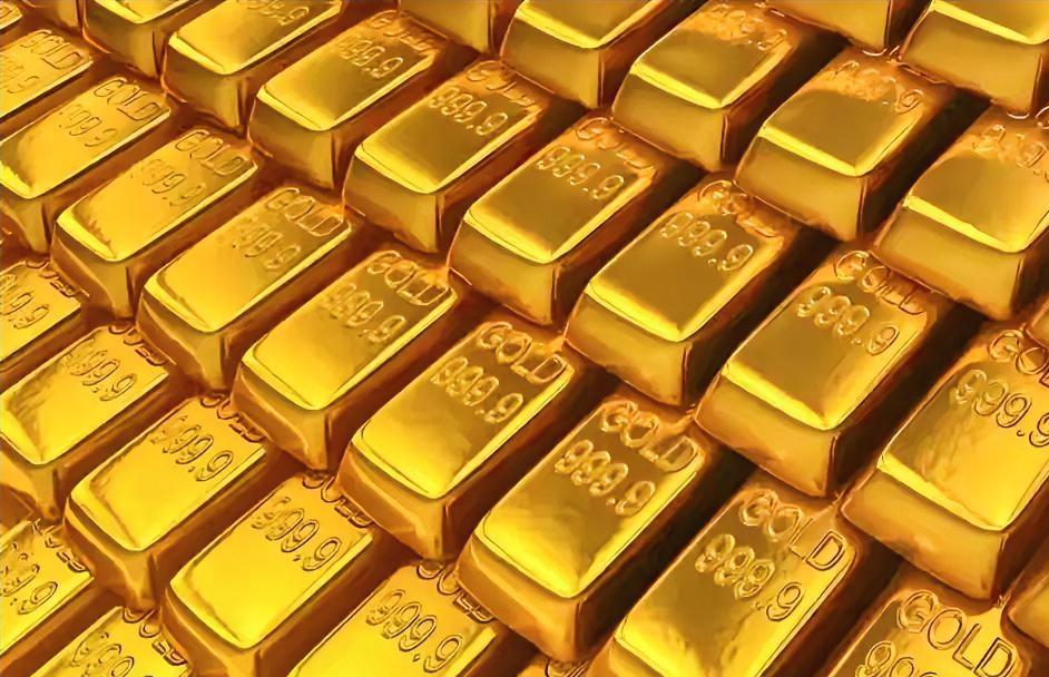 黄金价格为什么疯涨？别听什么专家经济理论，这分析，那研究，都不靠谱。其实，黄