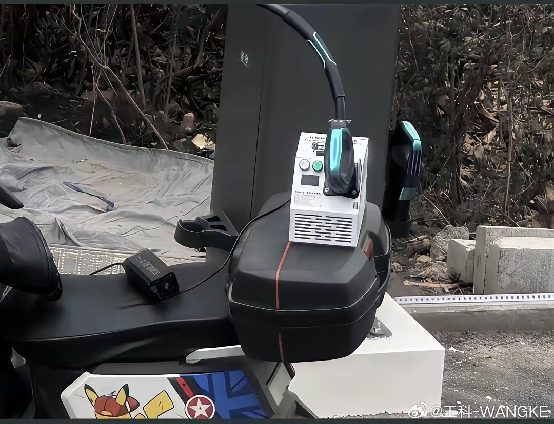 比亚迪闪充应该改名叫！“万能充”！