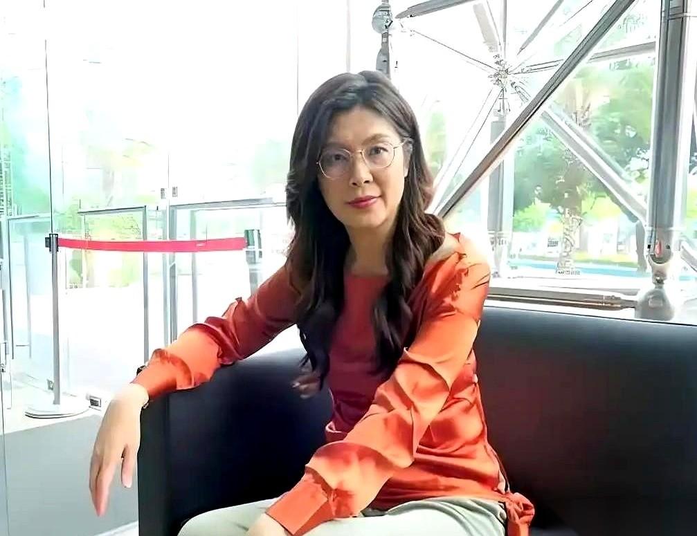 鸡皮疙瘩都起来了。有些事,真的就是冥冥之中注定的。刚刚才知道,国民党新上来的