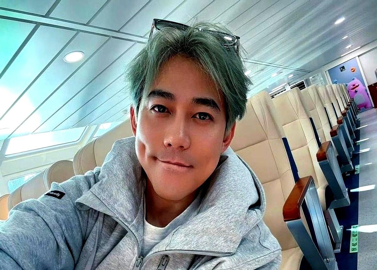 娱乐圈打工人逆袭，苏醒闷声干大事。谁能想到，《快乐老友记》第二季背后站着的老