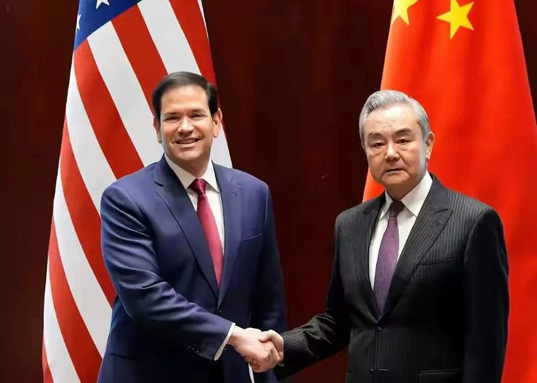 王外长见鲁比奥，六个细节，就知道现在美国的情况。第一、在慕尼黑，美国国务卿鲁