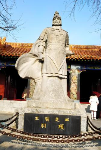 巨鹿之战中，项羽为什么能赢得这么轻松？史书甚至用了“包围”二字，可问题在于，项羽