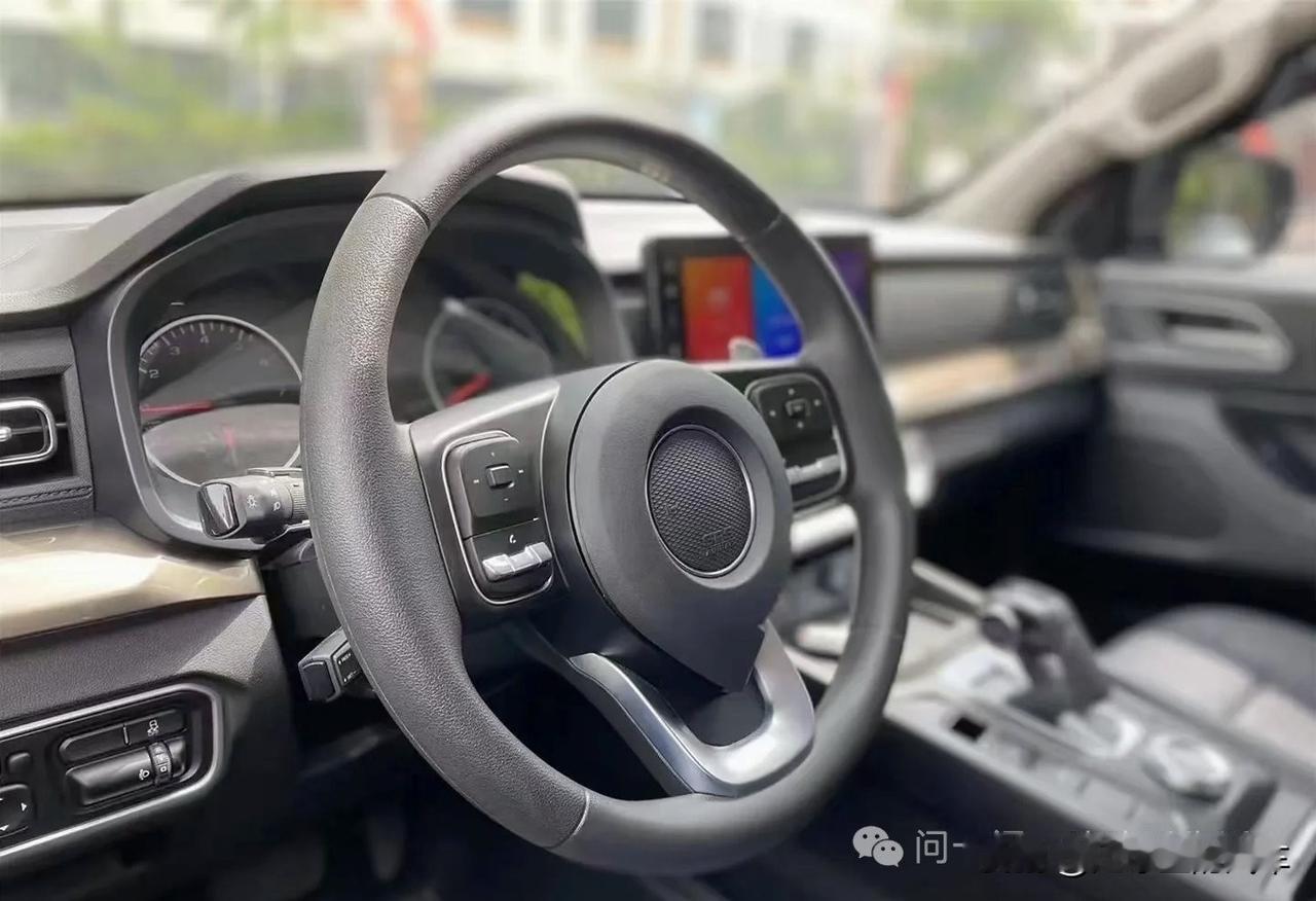 长城的这款车，到底是超值还是陷阱？2.0T的发动机，采埃孚的8挡自动变速箱，