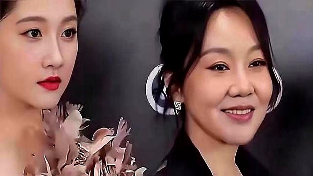 “你姓什么来着？”镜头怼在脸上，闫妮盯着刚演完自己亲闺女的关晓彤脱口而出，旁边杨迪急得直使眼色。关晓