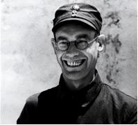 1937年，李德以不适应延安生活为由欲返苏联，毛主席劝他：“苏联正搞大清洗，此