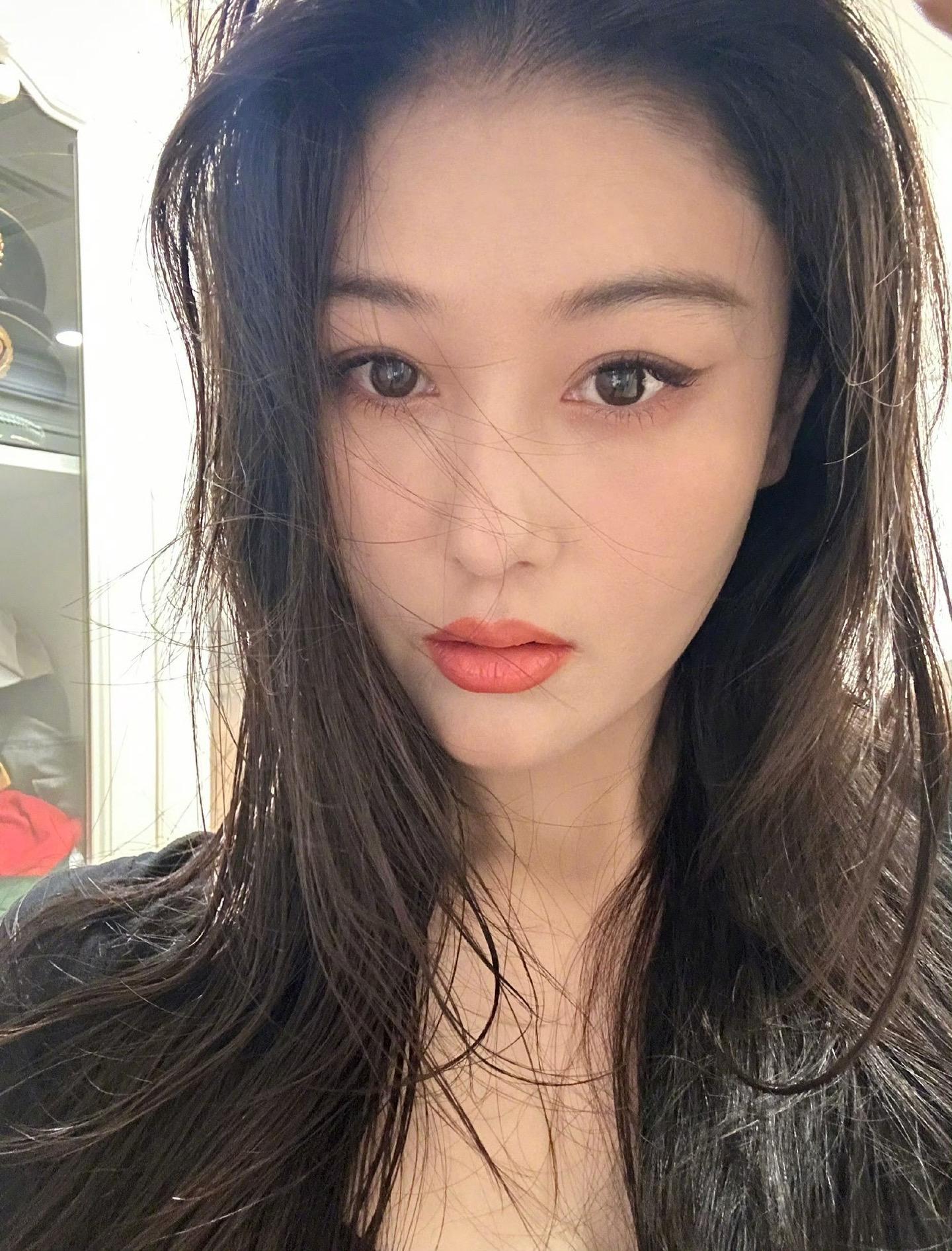 张馨予
