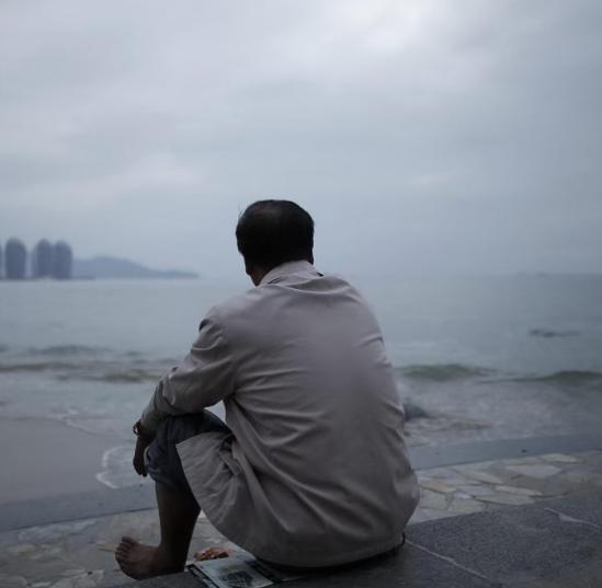 退休金再多，要是子女不成器，想好好养老也只能是做梦。我认识一个医生，退休8年