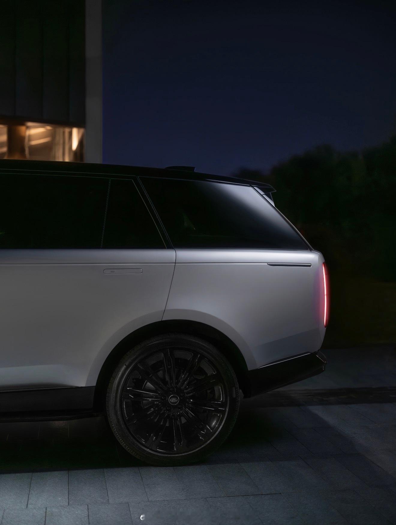 为什么你总是拿不住趋势？不是技术问题，是你对回调的误解。很多人在趋势里赚不到钱，