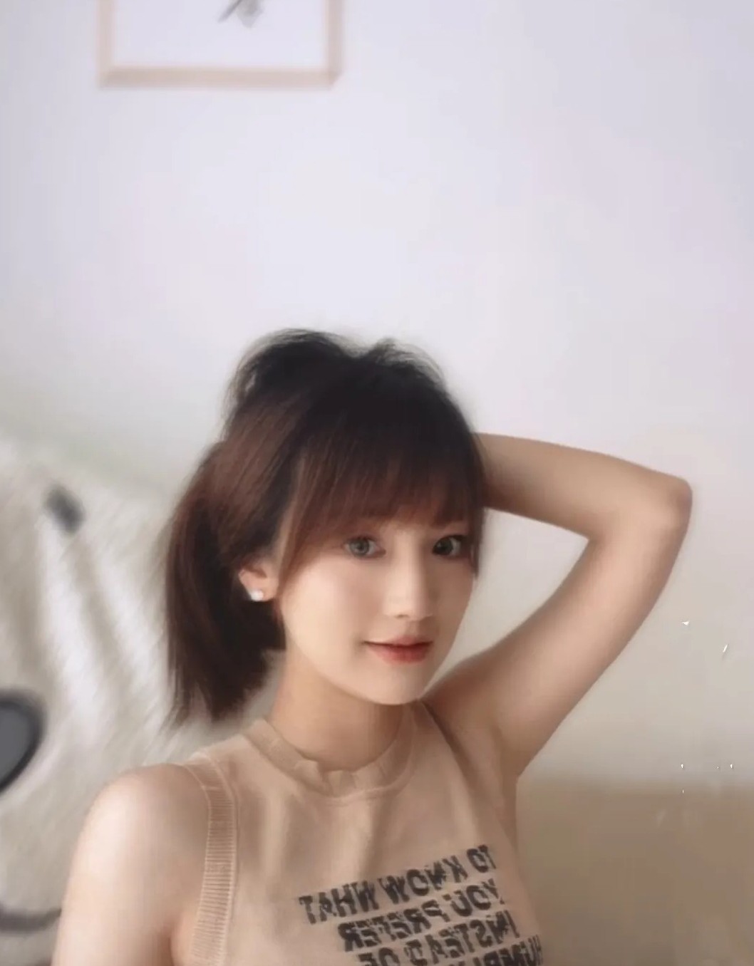 海南那24岁姑娘的事儿，是不是戳中了好多人？失业后想歇两天，结果一躺俩月，40度