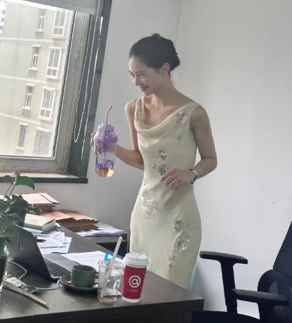 自从有了这样的同事，我天天早到晚退!