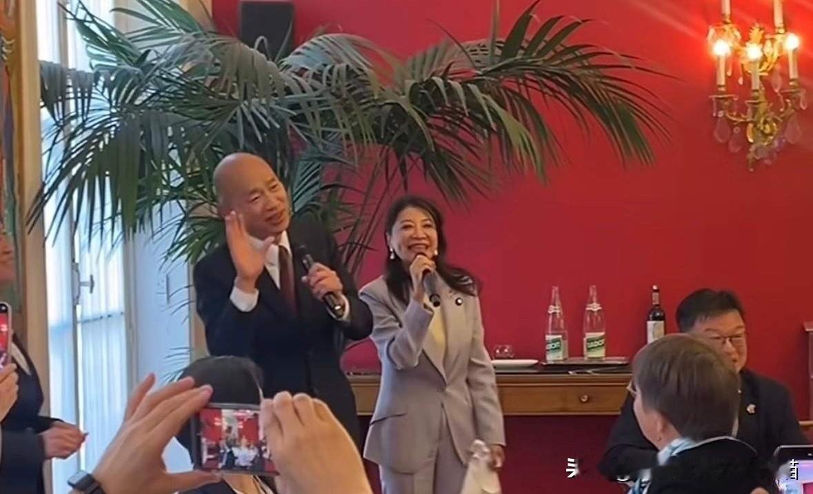 韩国瑜的英法行和郑丽文的大陆行，画风差得不是一点半点啊～没有对比就没有发现