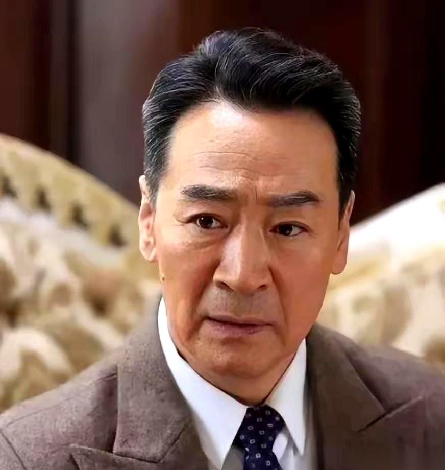 “寇老师，你比我大25岁……”“你爸妈那边，我来搞定。”你敢信吗？这话是一个