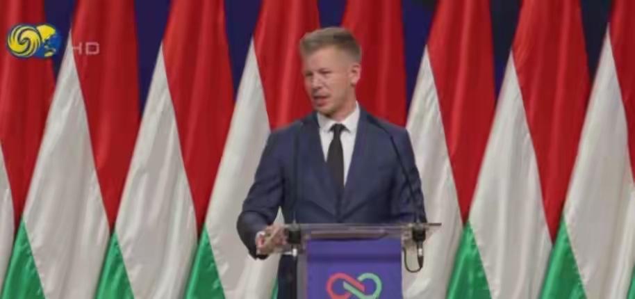 匈牙利新总理继续反乌挺俄在刚刚结束的匈牙利选举中获胜的毛焦尔，在记者会上就俄