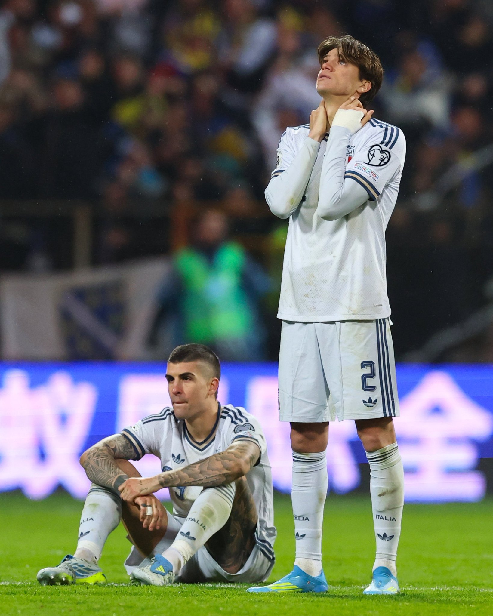 至暗时刻…意大利队连续12年缺席三届世界杯，彻底沦为欧洲三流球队。从赛前的庆祝