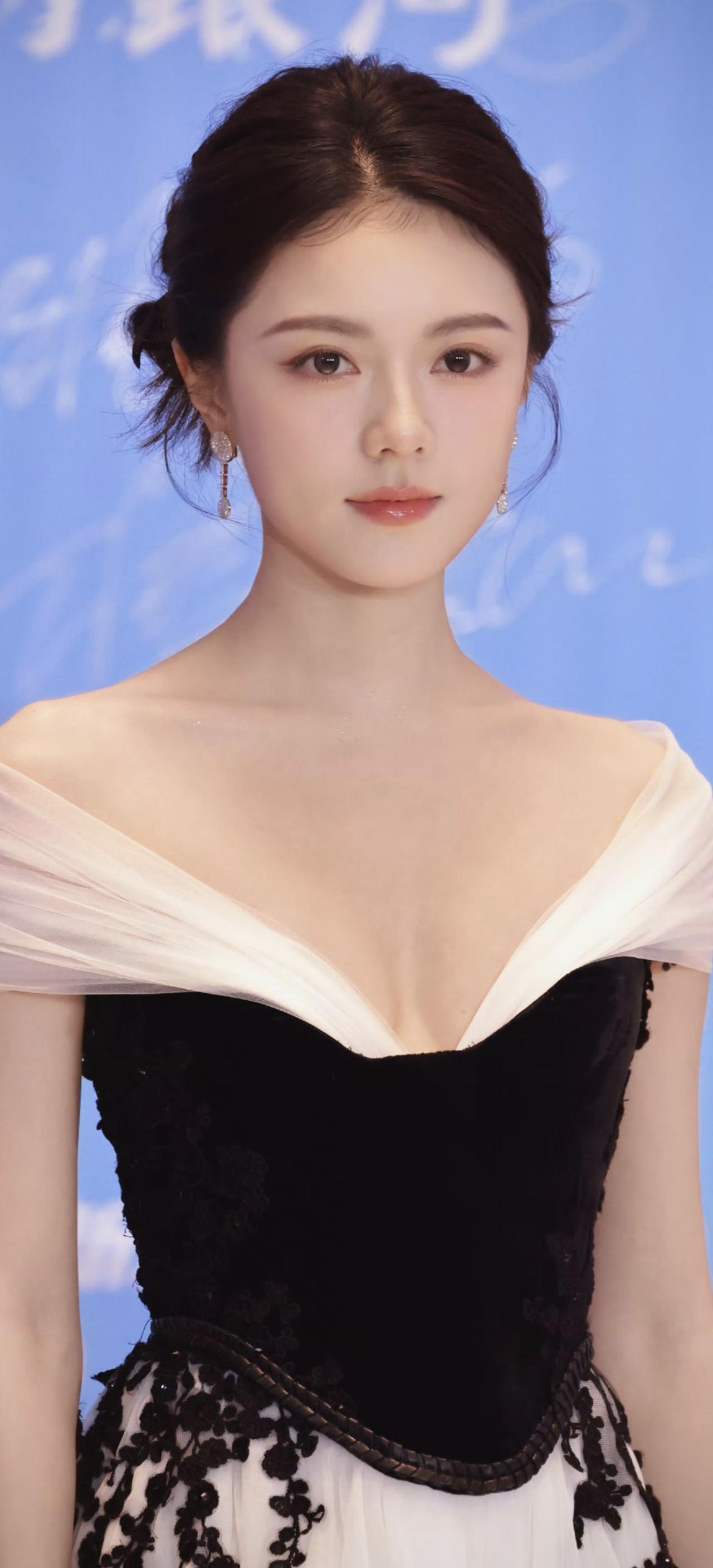 气质美女靓照赏析高清美女颜值
