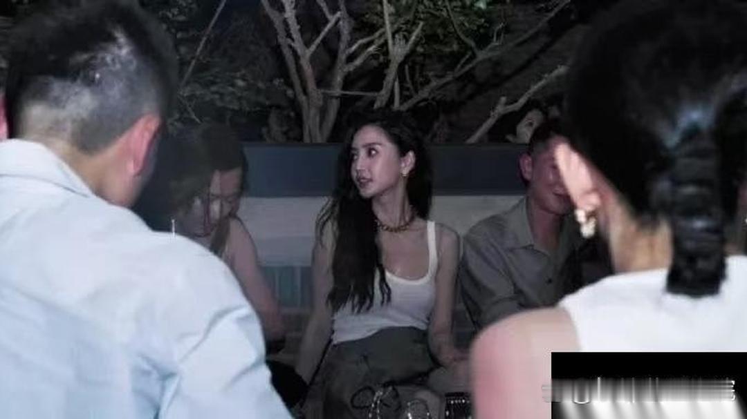 刷到杨颖私下模样，我突然有点懂黄晓明了​