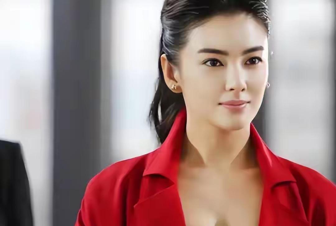 谁能想到，曾经的“星女郎”张雨绮，如今成了娱乐圈最惨的人。2026年一开年，