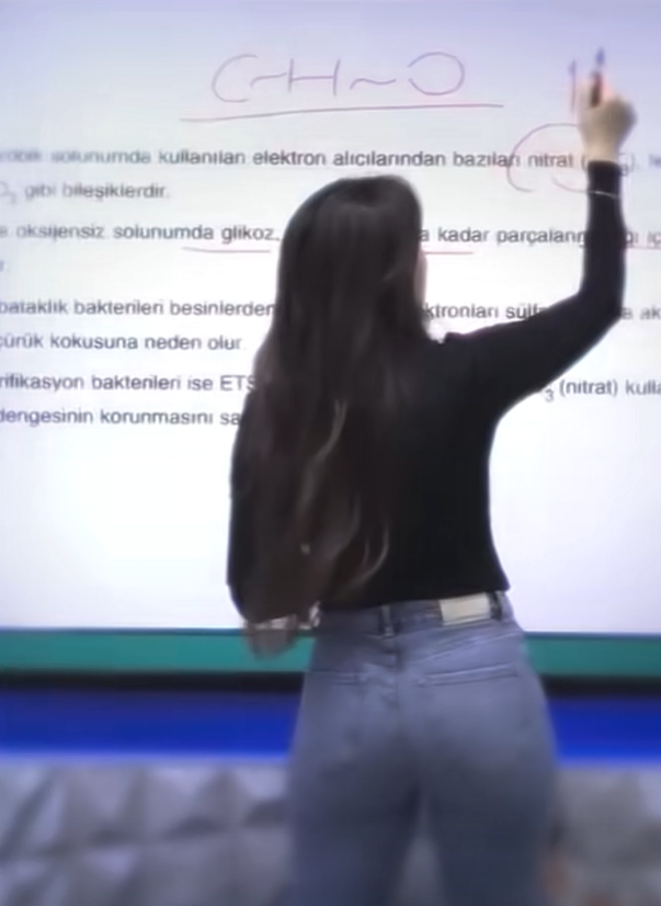 平时不翘课的同学硬是翘了一整节课