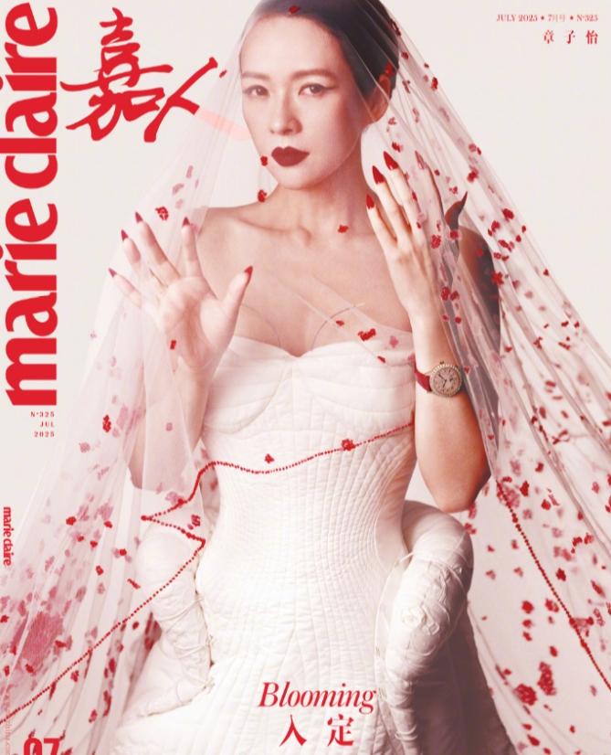 章子怡拍了《嘉人》七月刊以“杀夫”为主题的杂志封面，这是大花才有的待遇，85花