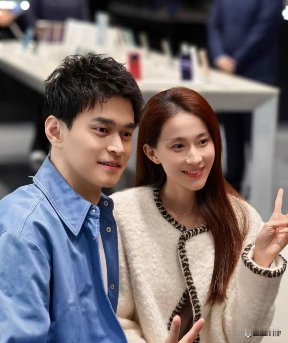 孙杨的人生，简直是现实版顶配爽文。天赋异禀，年少成名，泳坛荣誉与名利双收；虽职业